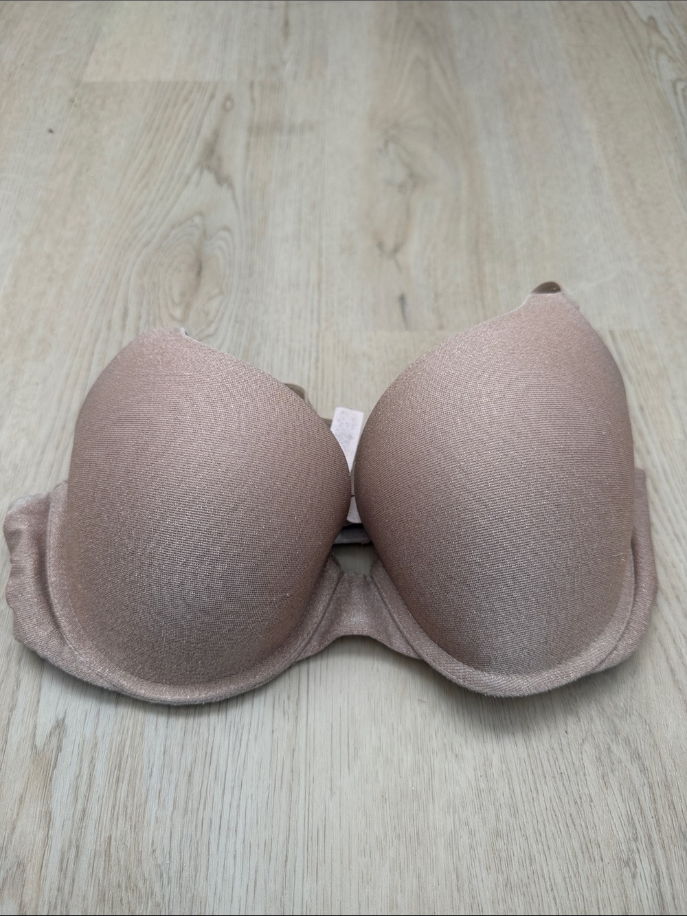 Victoria's Secret T-Shirt Bra - Light Nude with Gold 34c padded